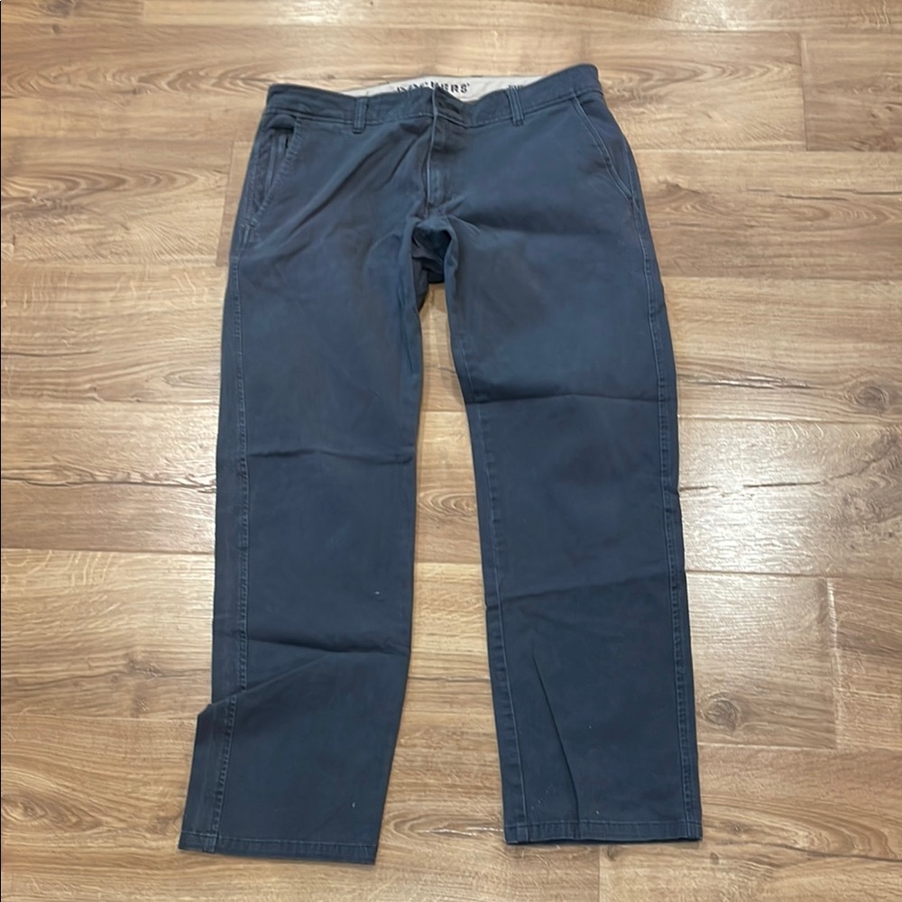 Dockers Straight fit Men's Navy Chino Pants (33x32)